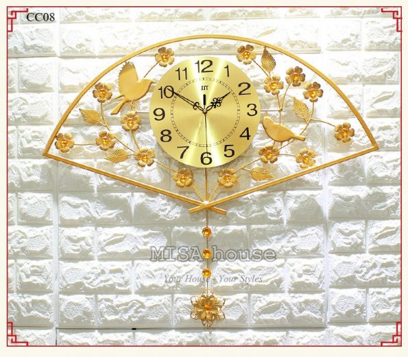 Đồng hồ treo tường quạt vàng trang trí phòng khách