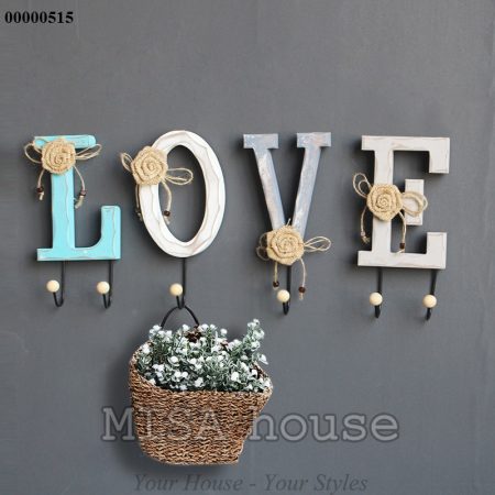 Móc treo đồ chữ Love gỗ vintage cách điệu đẹp - trang trí tường đẹp