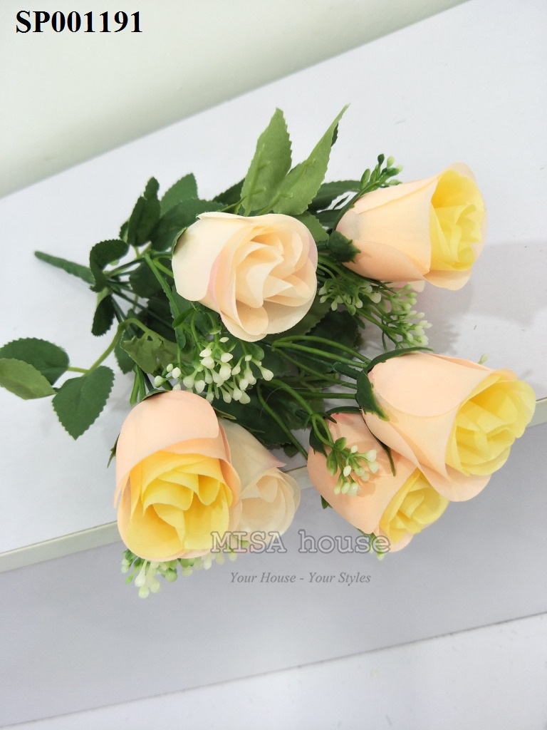 Cụm hoa hồng nhạt trang trí – hoa hồng giả đẹp